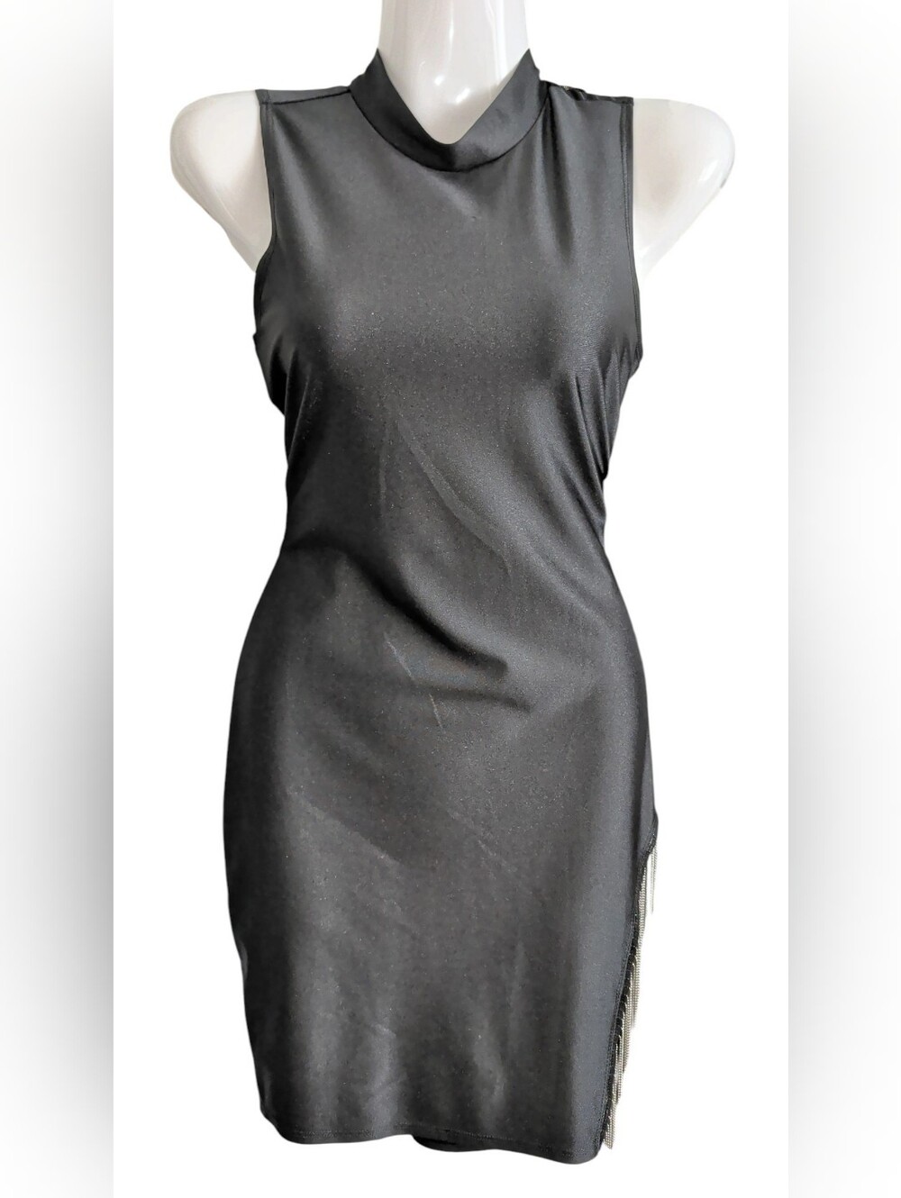 Classic Black Sleeveless Sheath Dress